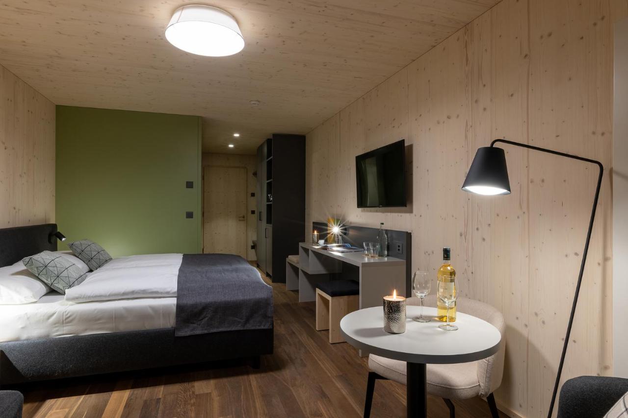 Jufa Hotel 사보그닌 외부 사진
