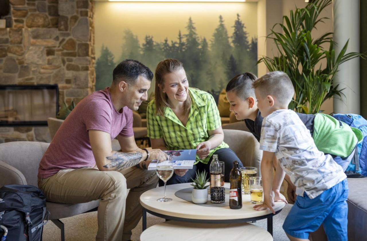 Jufa Hotel 사보그닌 외부 사진